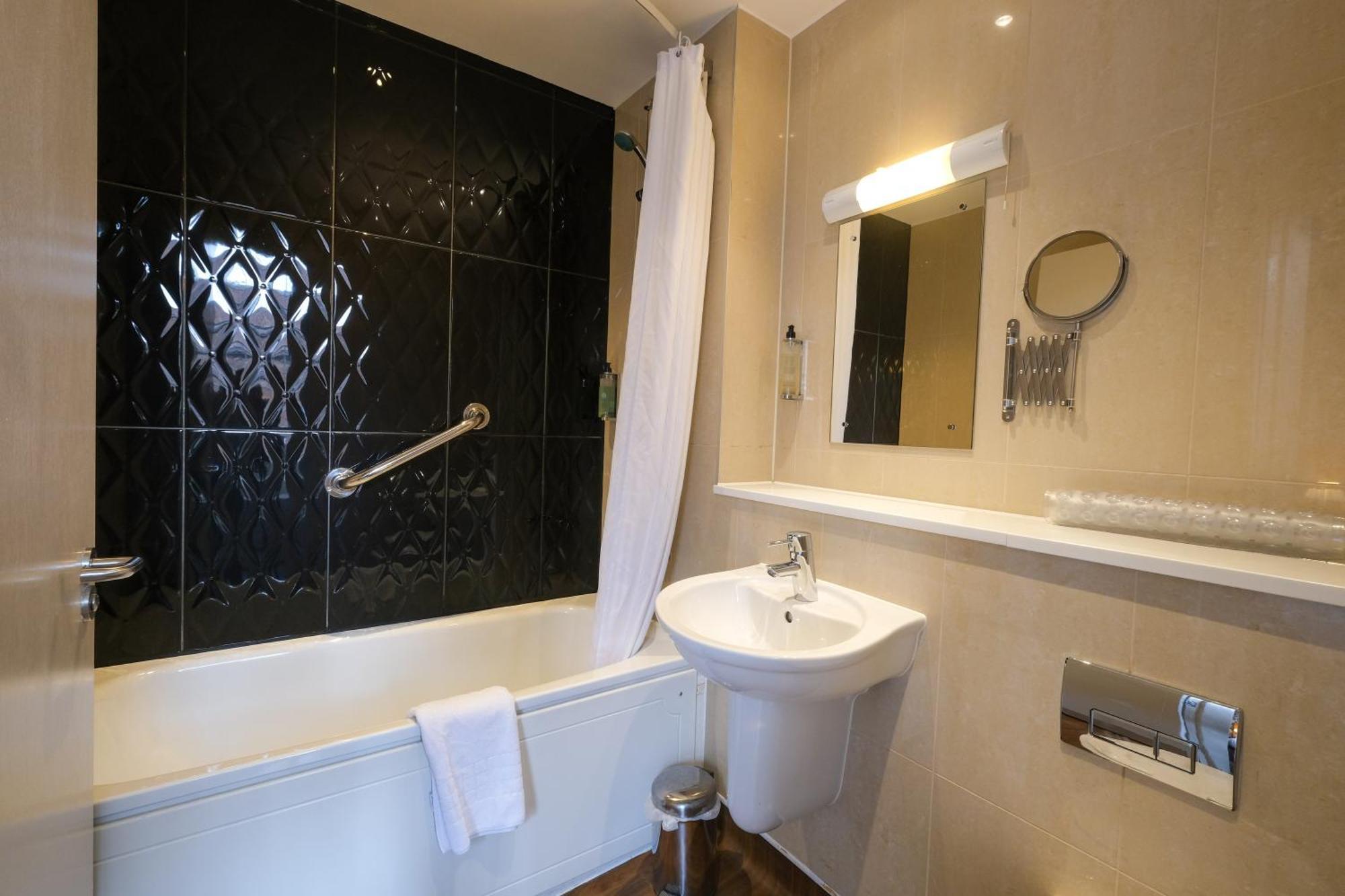 The Unicorn Hotel Wetherspoon Ripon Eksteriør billede