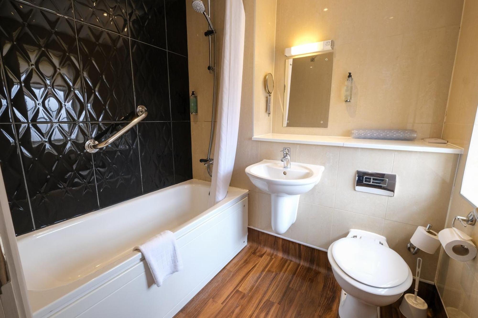 The Unicorn Hotel Wetherspoon Ripon Eksteriør billede