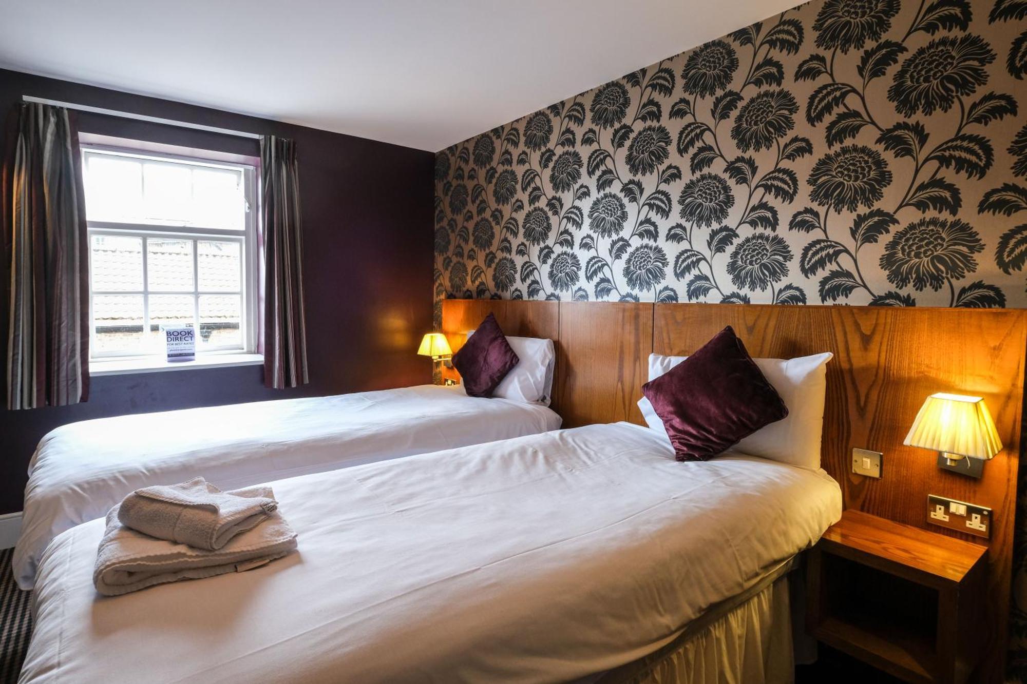 The Unicorn Hotel Wetherspoon Ripon Eksteriør billede