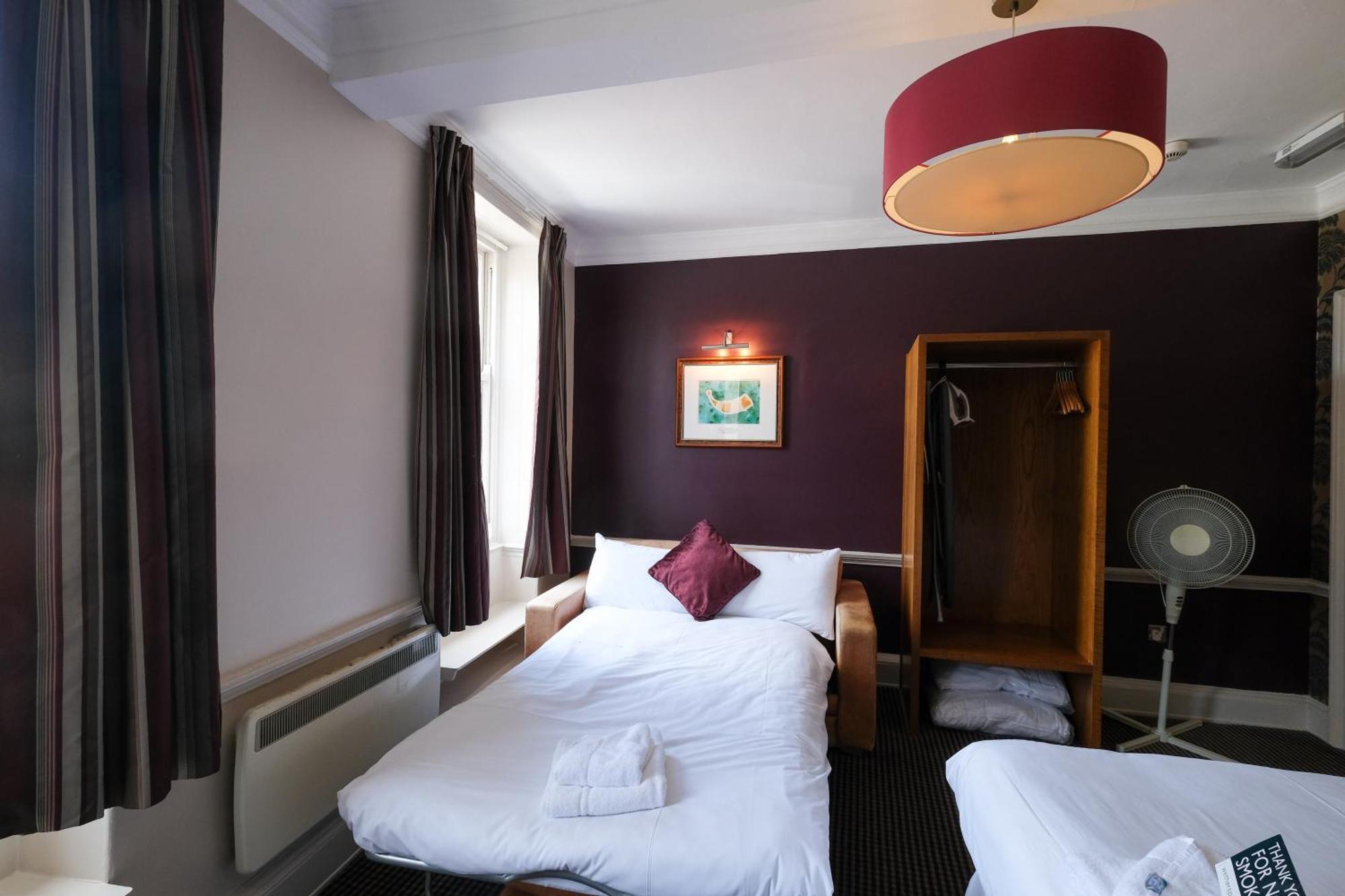 The Unicorn Hotel Wetherspoon Ripon Eksteriør billede