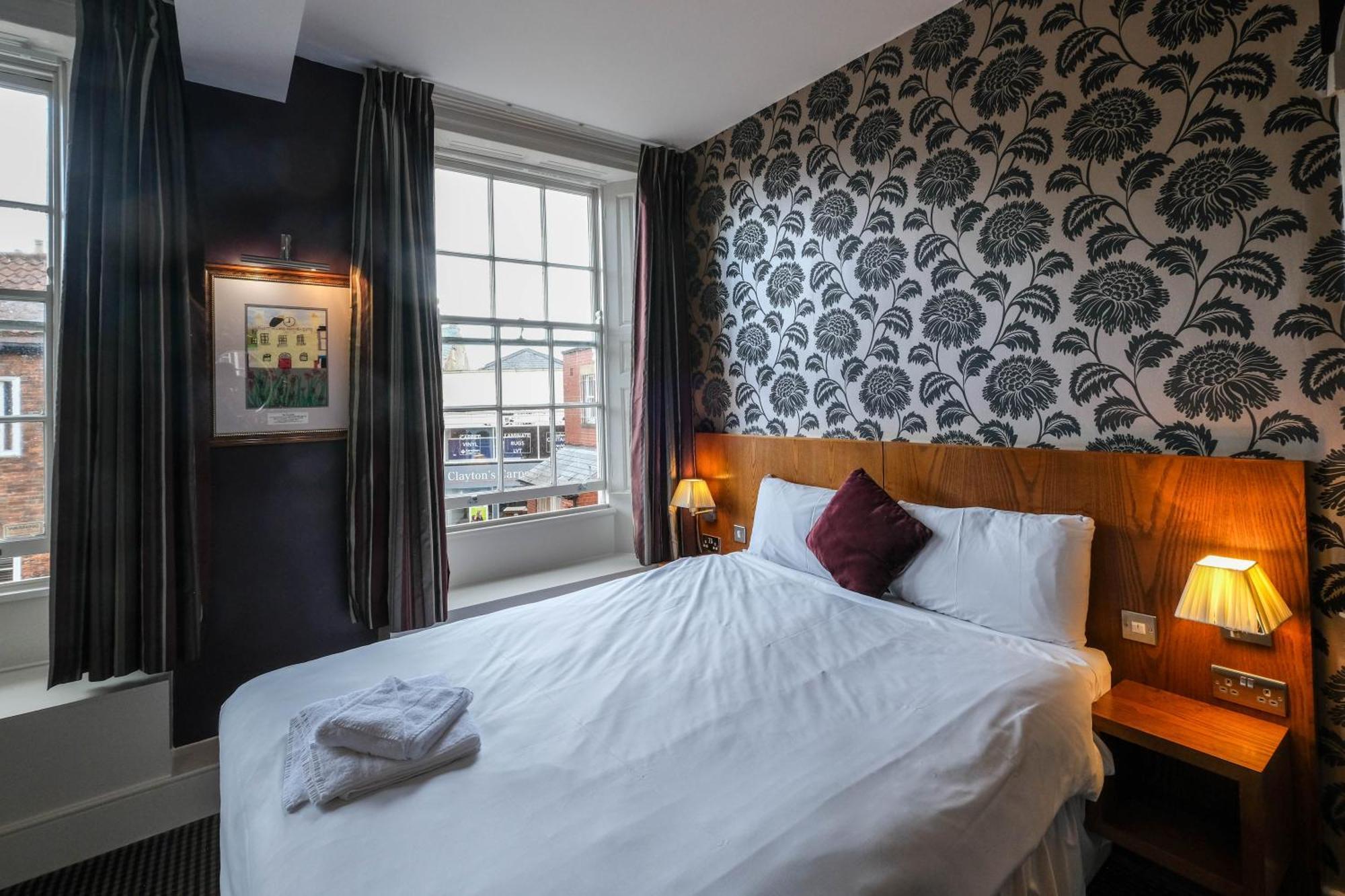 The Unicorn Hotel Wetherspoon Ripon Eksteriør billede