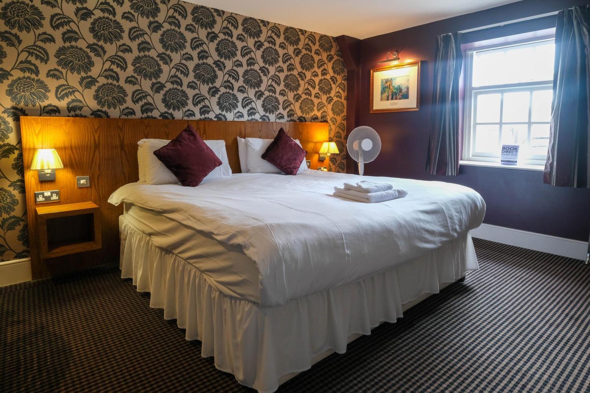 The Unicorn Hotel Wetherspoon Ripon Eksteriør billede