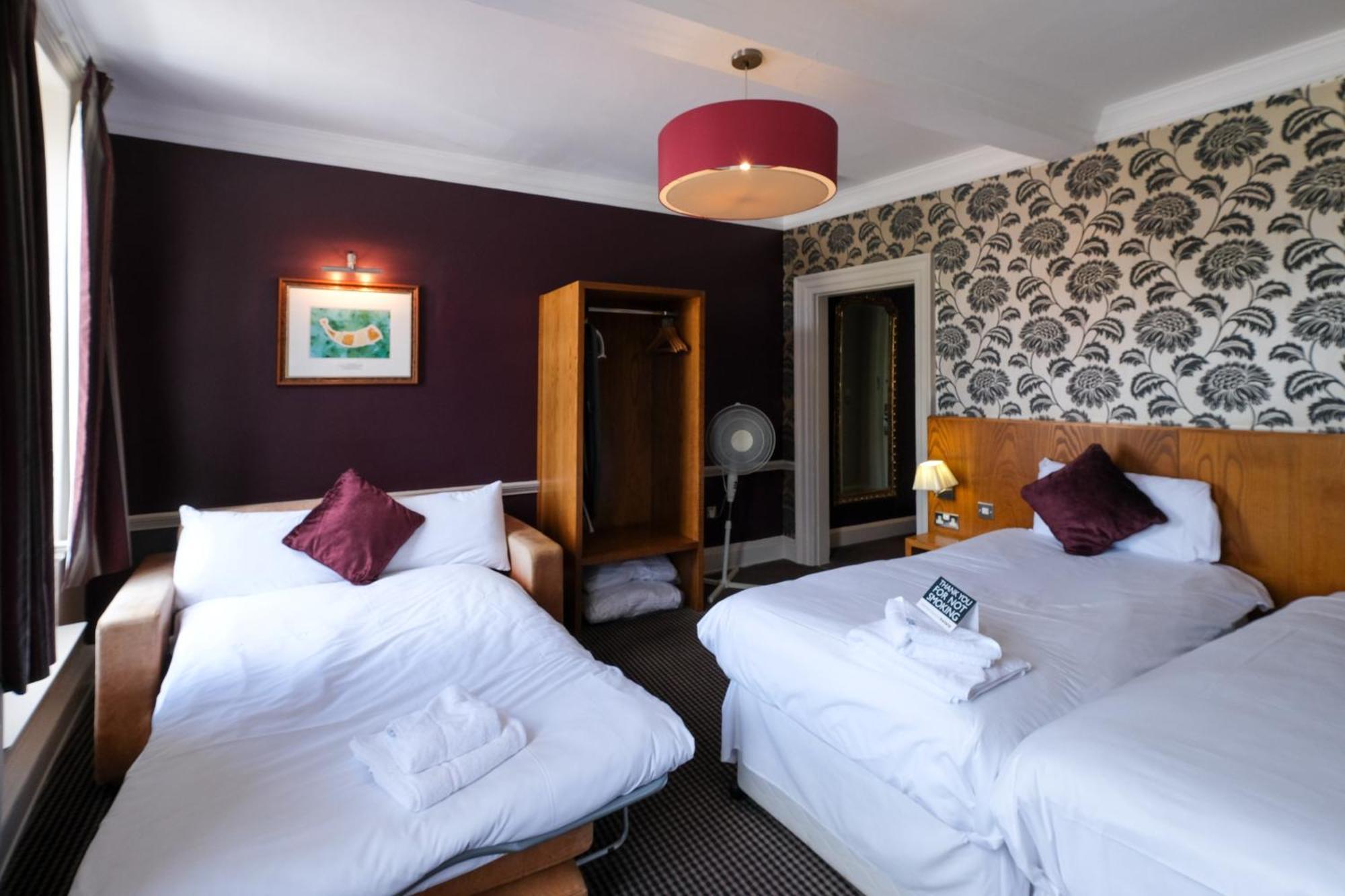 The Unicorn Hotel Wetherspoon Ripon Eksteriør billede