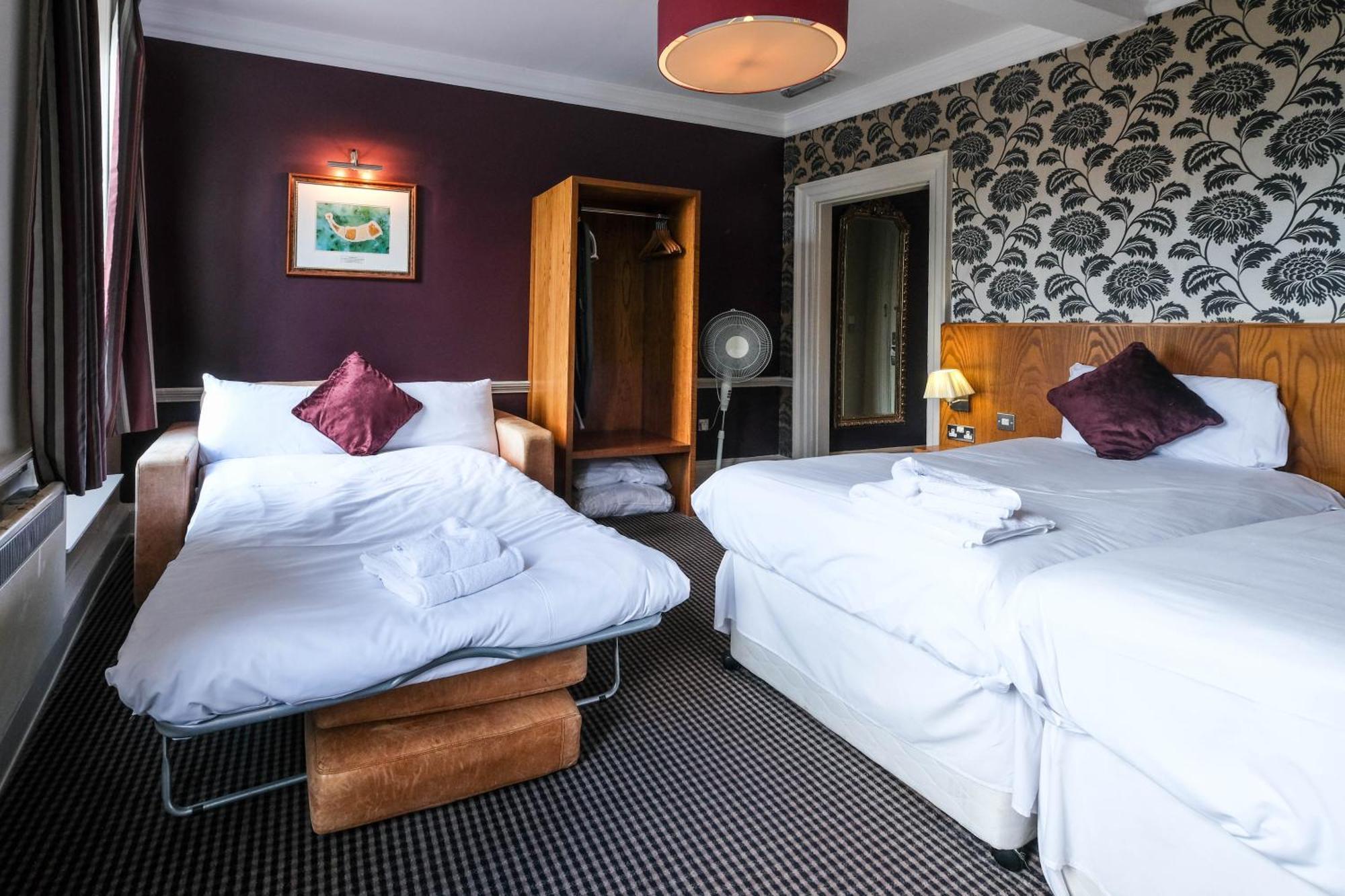 The Unicorn Hotel Wetherspoon Ripon Eksteriør billede