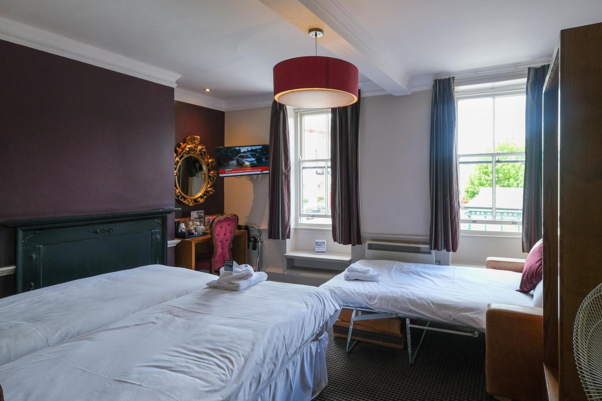 The Unicorn Hotel Wetherspoon Ripon Eksteriør billede