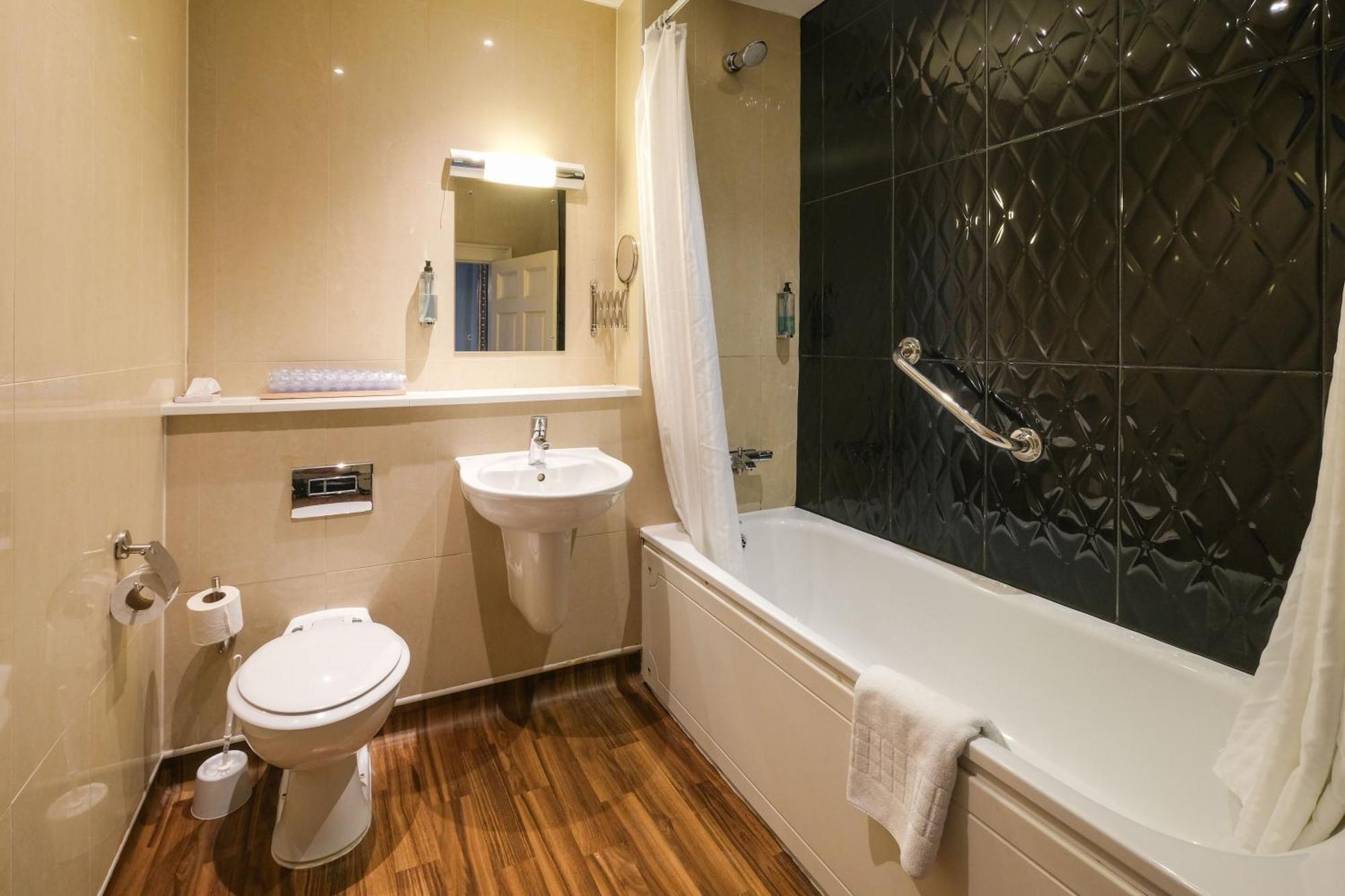 The Unicorn Hotel Wetherspoon Ripon Eksteriør billede